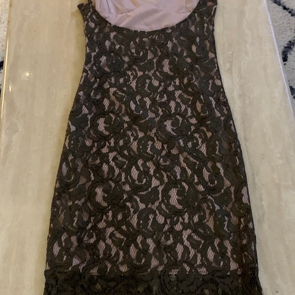 Beautiful Olive Green Lace Dress - NWOT ๐ - Picture 2 of 5